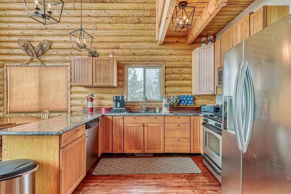 Spectacular Chalet Overlooking The Ski Slopes بريان هيد المظهر الخارجي الصورة