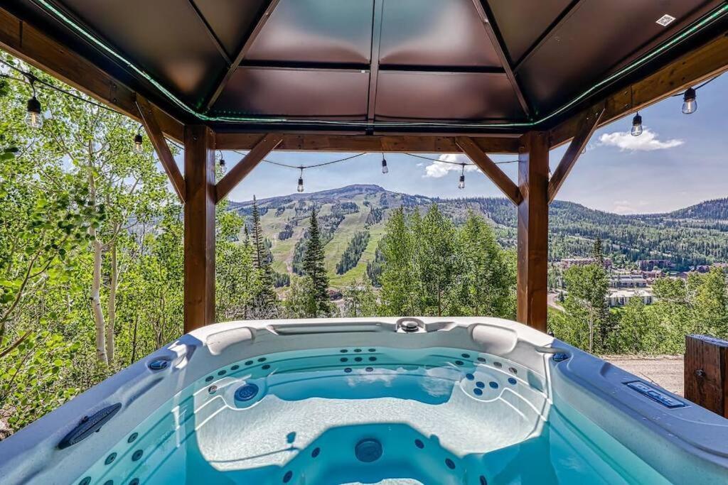 Spectacular Chalet Overlooking The Ski Slopes بريان هيد المظهر الخارجي الصورة