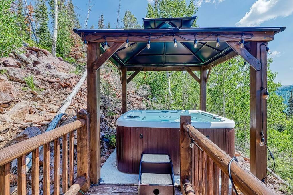 Spectacular Chalet Overlooking The Ski Slopes بريان هيد المظهر الخارجي الصورة
